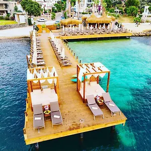 Bella & Hotel