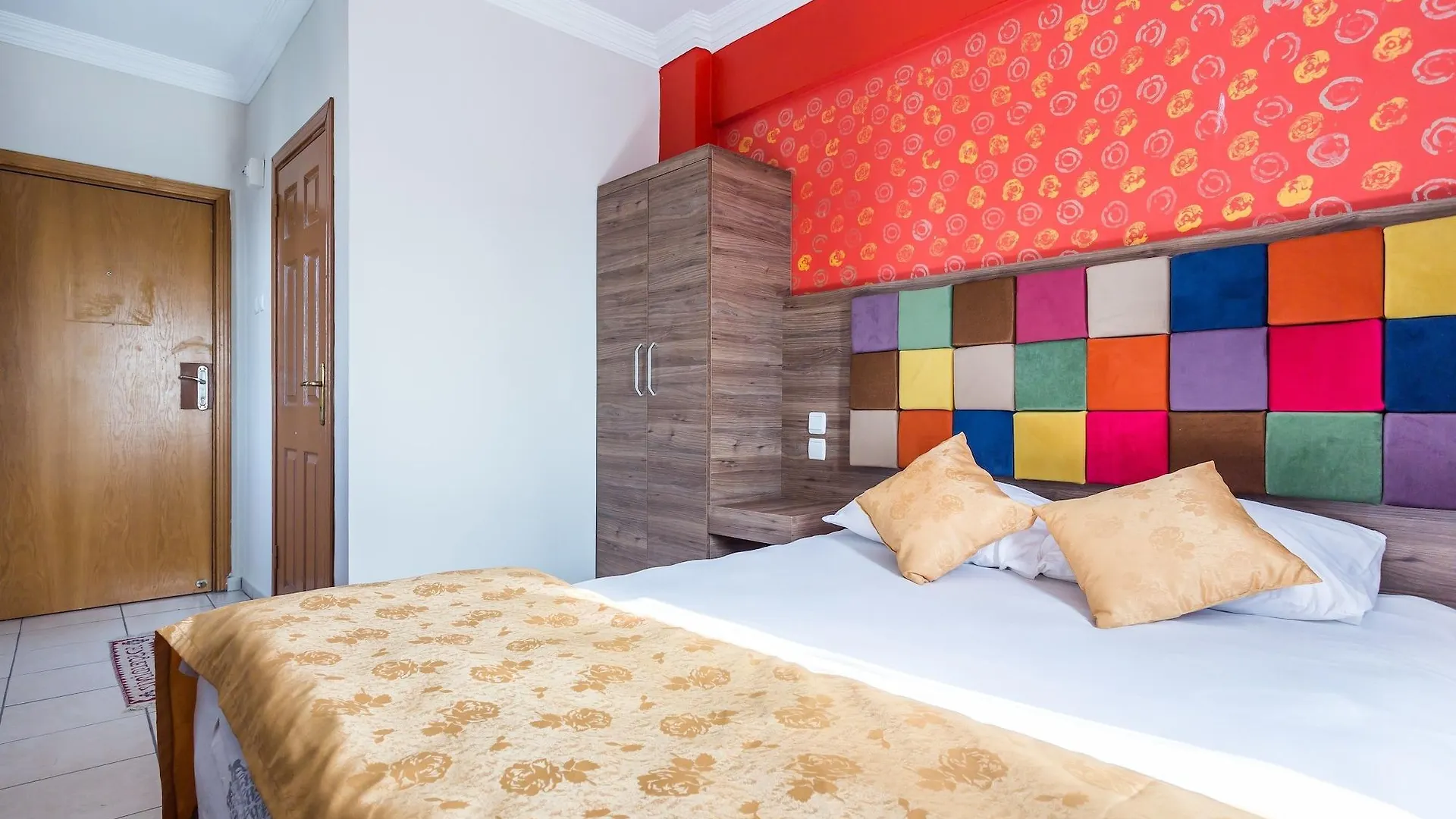 Hotel Twenty Antalya Turquía