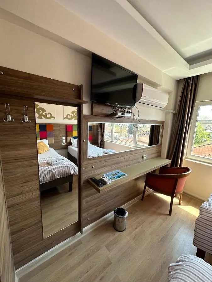 **  Hotel Twenty Antalya Turquía
